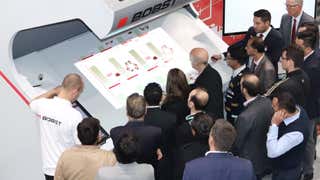 Digital Inspection table training with trainees