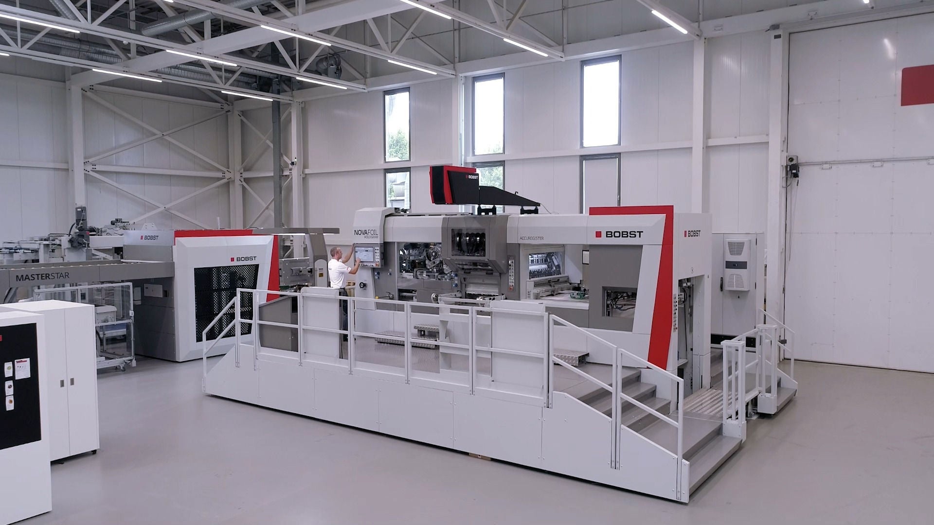 LEONHARD KURZ selects BOBST NOVAFOIL 106 H for Application